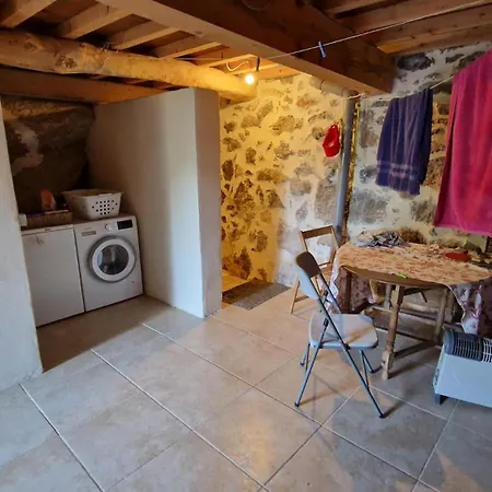 בית נופש Le Refuge Des Garrigues Fraissé-des-Corbières