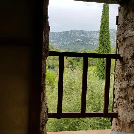 בית נופש Le Refuge Des Garrigues Fraissé-des-Corbières